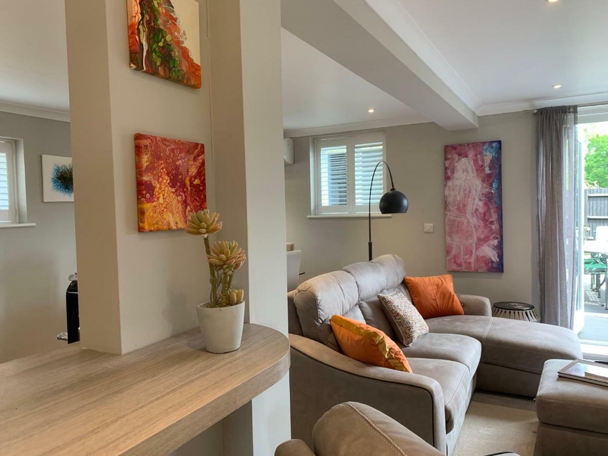 The Barn House Apartman Cranleigh Kültér fotó