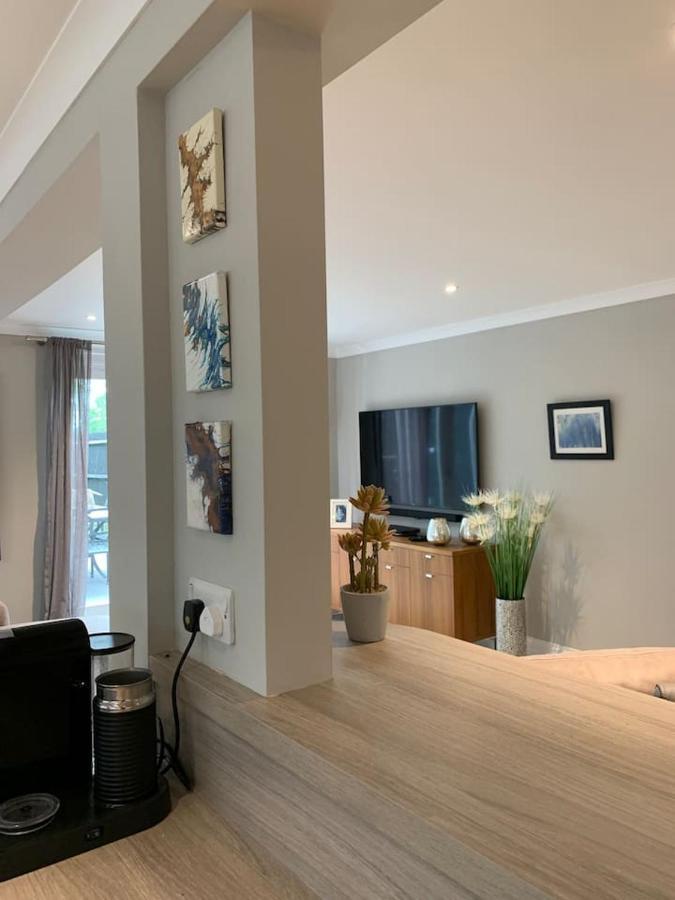 The Barn House Apartman Cranleigh Kültér fotó